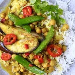 Eggplant Chickpea Peanut Curry (Vegan + GF)