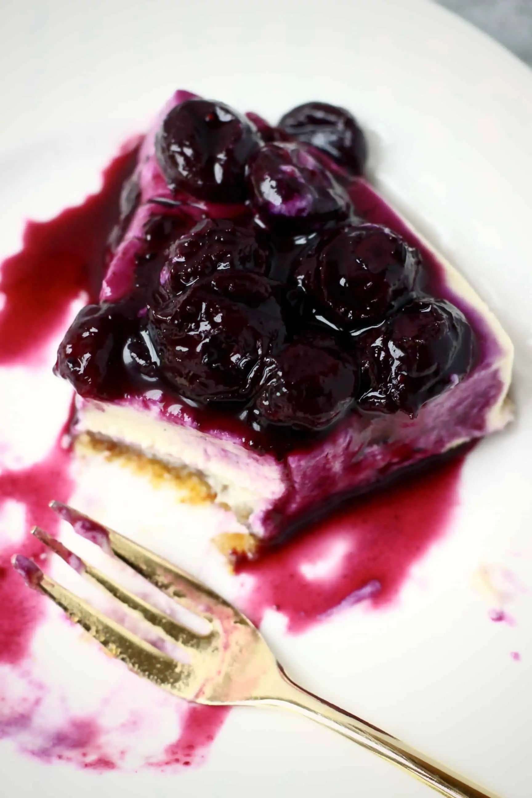 Vegan Blueberry Cheesecake (Gluten-Free)